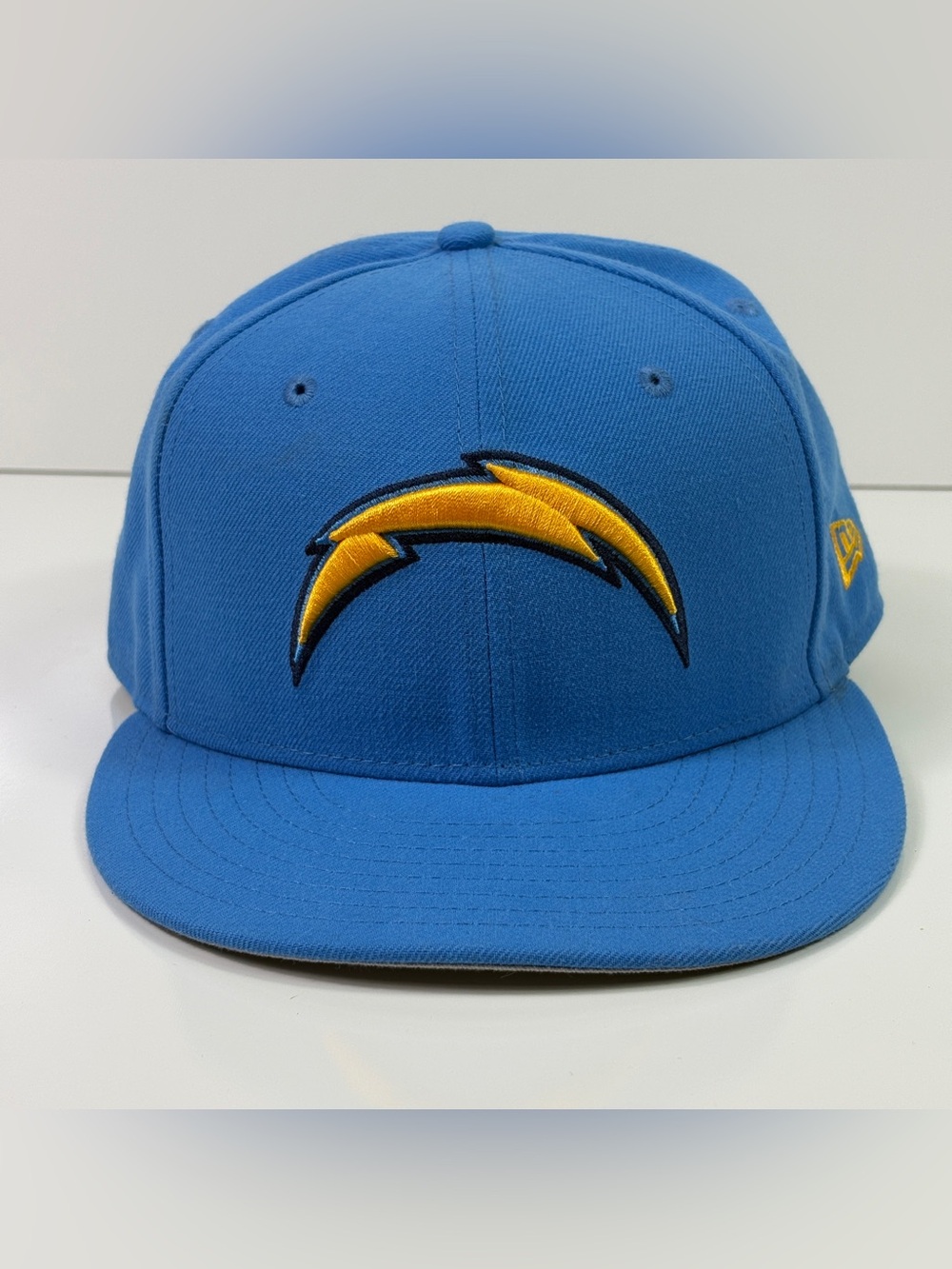 New Era 59FIFTY Los Angeles Chargers Powder Blue Fitted Hat NFL Size 7 5/8